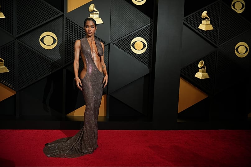 Teyana Taylor bu Tom Ford kıyafetle bakışları üzerine çekti