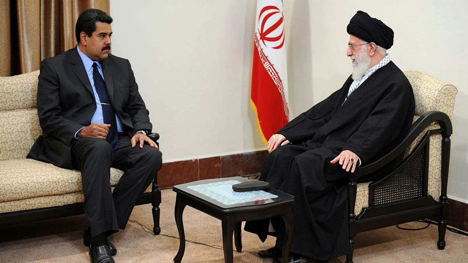 دیدار خامنه‌ای با نیکولاس مادورو