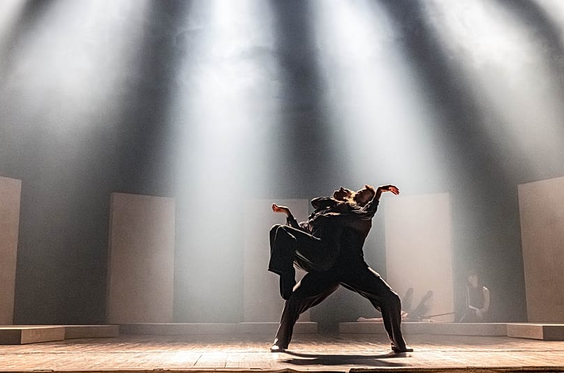 Αντιγόνη - Alan Lucien Øyen