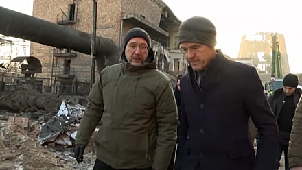 Mark Rutte visits damaged Kyiv energy site as Russia steps up attacks