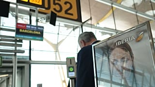 En abril de 2024, Iberia probó un sistema de reconocimiento facial. Meses después, Aena fue multada por permitir la iniciativa sin cumplir la ley de protección de datos