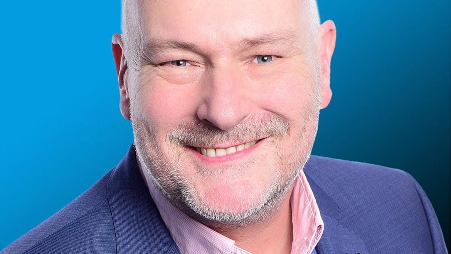 Йорг Дорнау