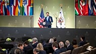 Il vicepresidente JD Vance parla alla riunione ministeriale sui minerali critici presso il Dipartimento di Stato, mercoledì 4 febbraio 2026 a Washington