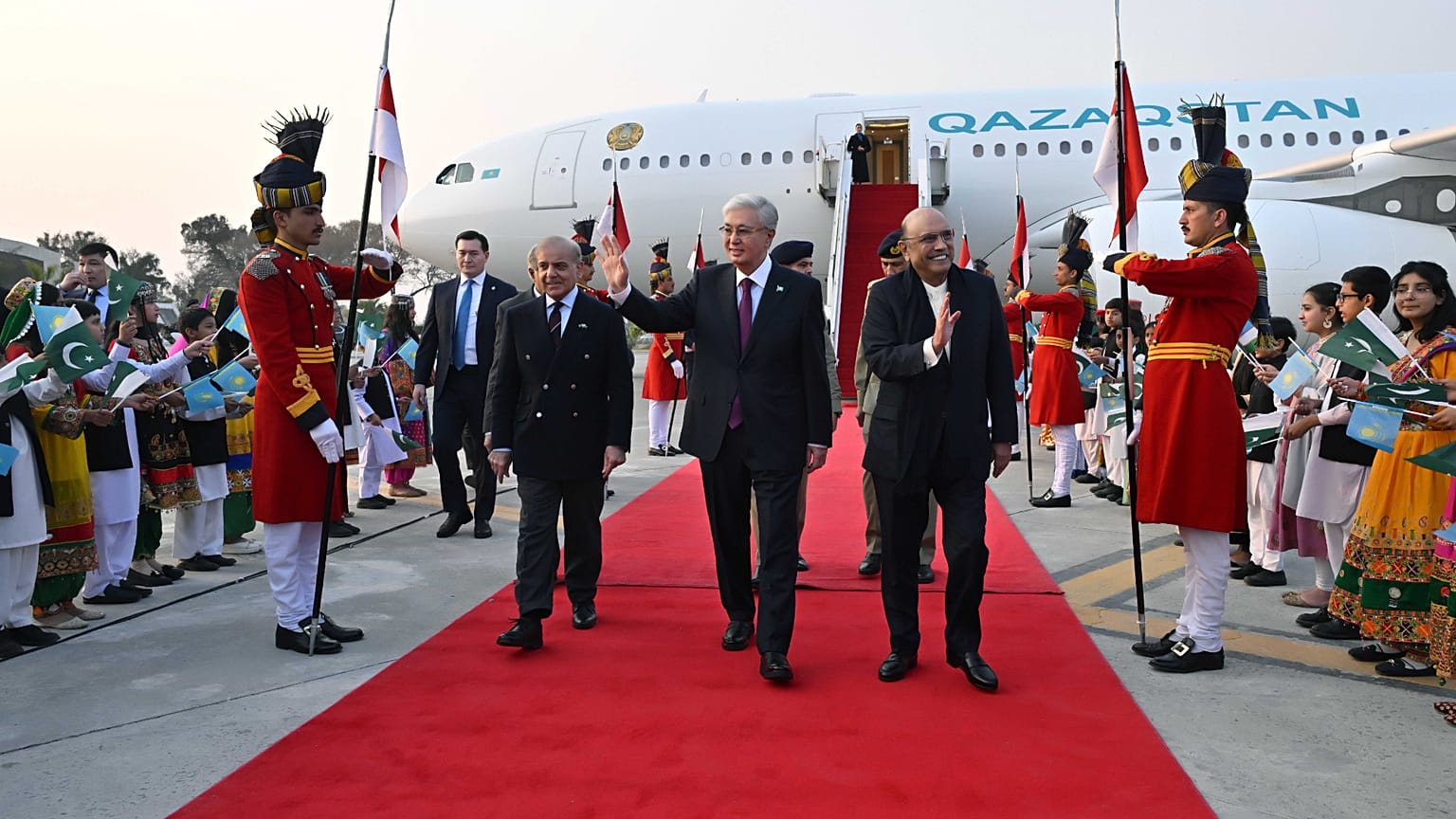 Pakistani Premier Minister Shehbaz Sharif welcoming Kazakh President Kassym-Jomart Tokayev at Islamabad airport.
