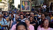 Partidarios del Gobierno piden la liberación del expresidente Nicolás Maduro y su esposa Cilia Flores, un mes después de su captura por Estados Unidos, en Caracas, Venezuela, 