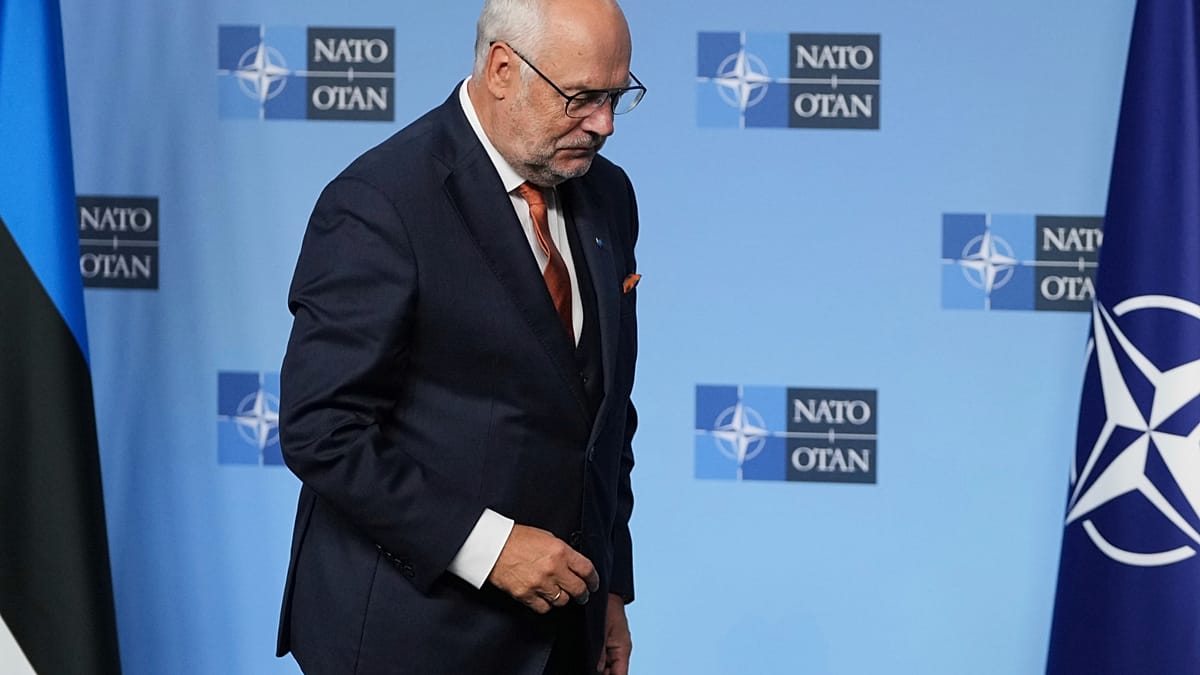 Le président estoniens critiqué pour avoir appelé à des pourparlers directs avec la Russie