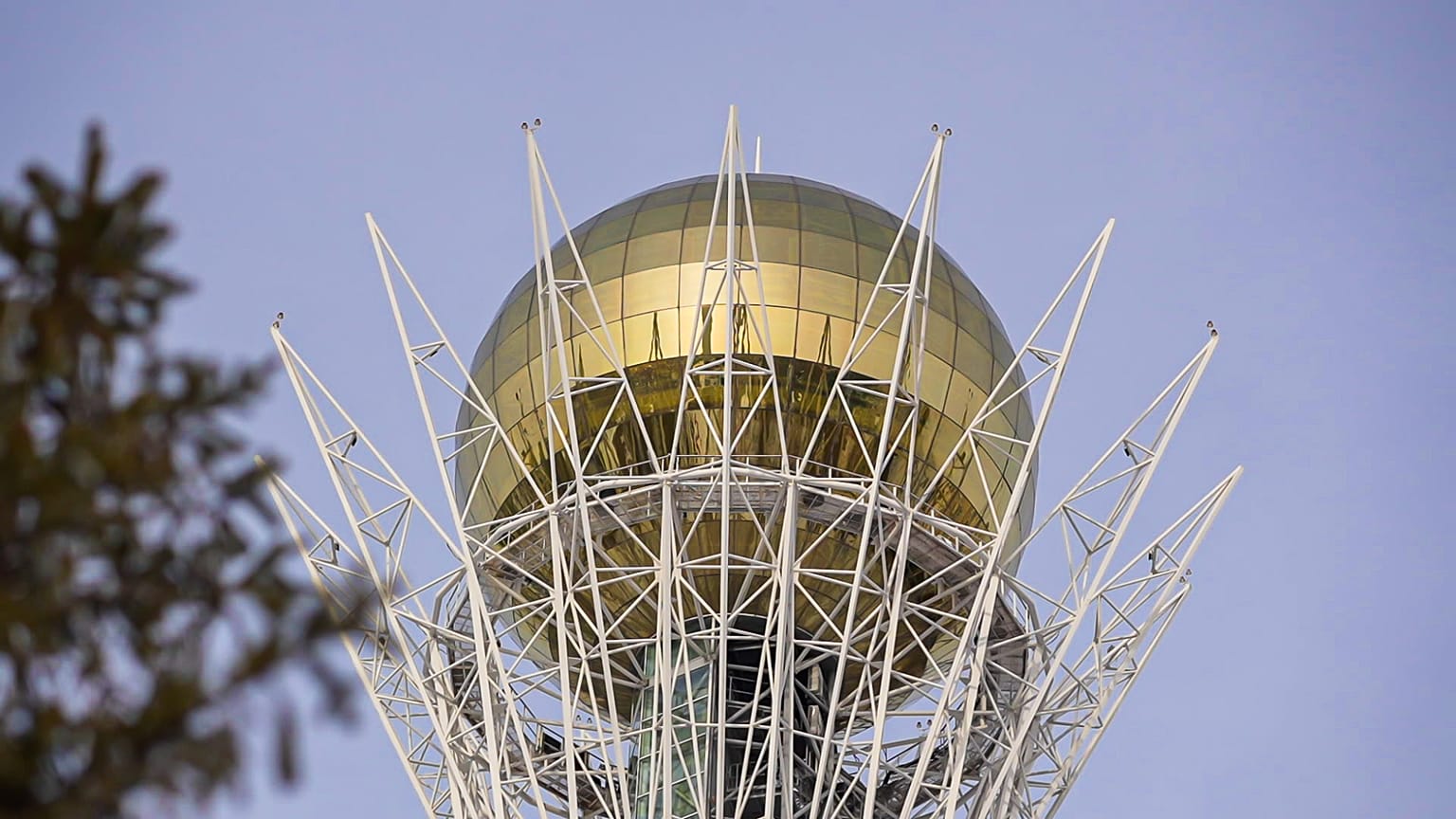 Miért építenek karriert Kazahsztánban a nemzetközi szakemberek?