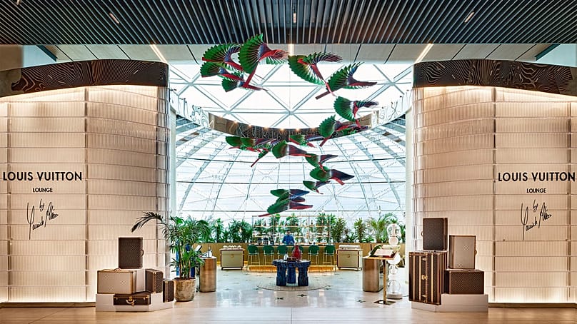 All’aeroporto internazionale Hamad di Doha c’è una Louis Vuitton Lounge con un menù creato dallo chef Yannick Alléno.