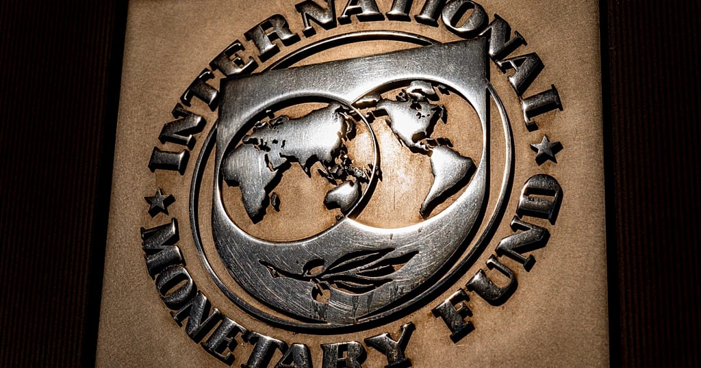 Zimbabwe agrees to staff-monitored programme with the IMF