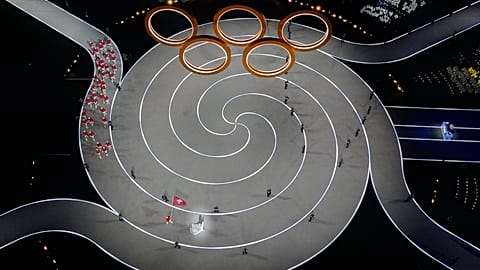 Cerimónia de abertura dos Jogos Olímpicos de Inverno em Milão-Cortina