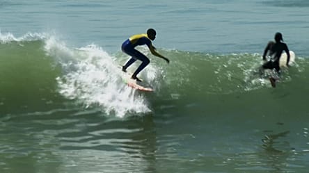 Senegal surf school in Dakar brings girls back to class