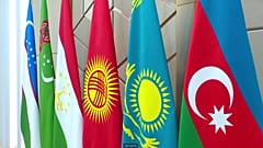 Flaggen der zentralasiatischen Staaten und Aserbaidschans