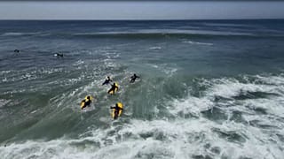 A surf academy is enticing Senegalese girls back to school