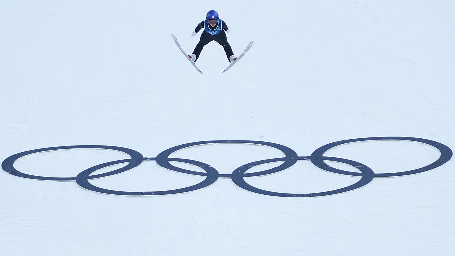 Denuncias de inyecciones en el pene a saltadores de esquí desencadenan una investigación por dopaje.