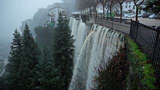 Vista de las inundaciones en la localidad de Grazalema el 5 de febrero de 2026, afectada por las fuertes lluvias que azotaron el sur de Andalucía.
