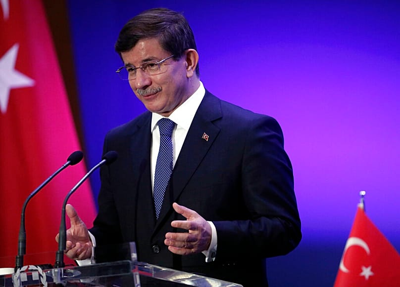 صورة أرشيفية لوزير الخارجية التركي الأسبق أحمد داود أوغلو 6 ديسمبر 2015