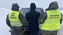 Der polnische Grenzschutz und die territorialen Verteidigungskräfte nahmen 12 Ausländer fest, die die Grenze zu Litauen illegal überschritten hatten.