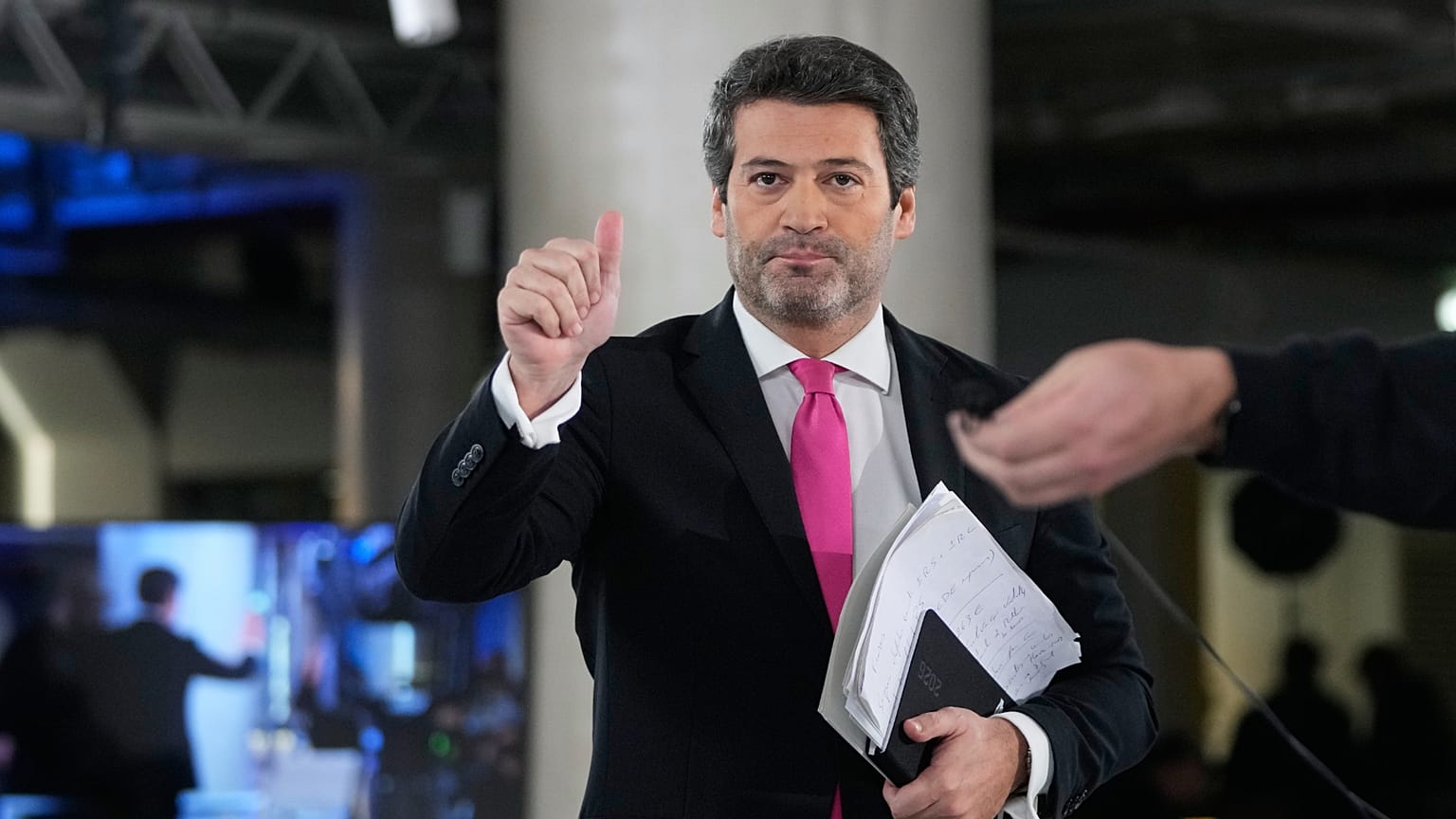 Inquérito sobre cartazes do Chega arquivado