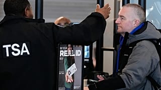 USA verschärfen Einreise: Welche Daten müssen Reisende ab jetzt offenlegen?