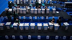 Καταμέτρηση ψήφων στο Τόκιο, 8 Φεβρουαρίου