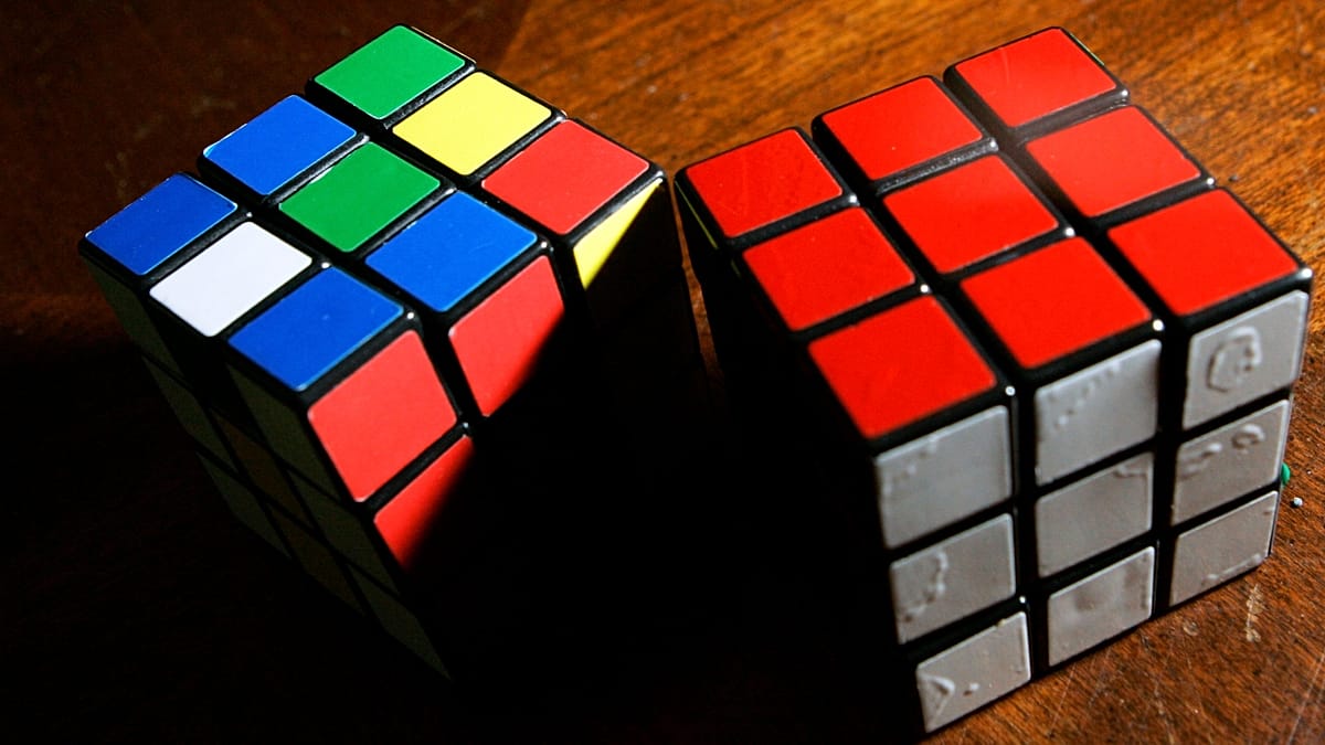 9-j-hriger-polnischer-Junge-knackt-Rubik-s-Cube-Record