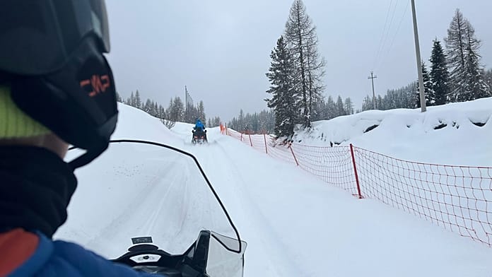 Dolomiti invernali: scopri Uber Snowmobile a Cortina 2024 3 Tour in motoslitta alle Tre Cime di Lavaredo durante le Olimpiadi invernali 2026