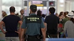 Un guardia civil.