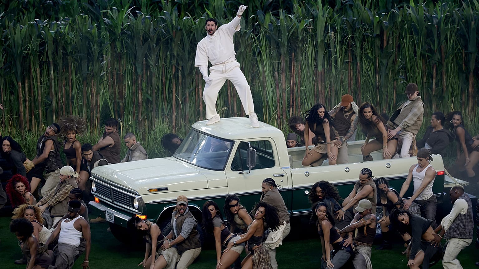 Bad Bunny Super Bowl devre arası şovunda.
