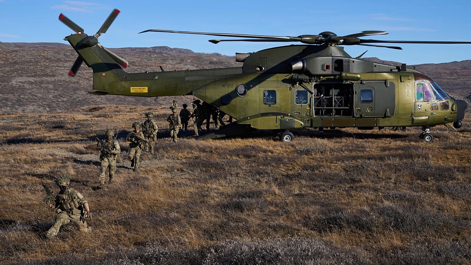 Danish military forces participate in an exercise with hundreds of troops from several European NATO members in Kangerlussuaq, Greenland, 17 Sept, 2025.