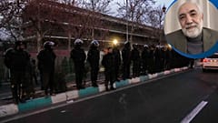 تصویر نیروهای سرکوب جمهوری اسلامی و پرتره اردشیر امیرارجمند