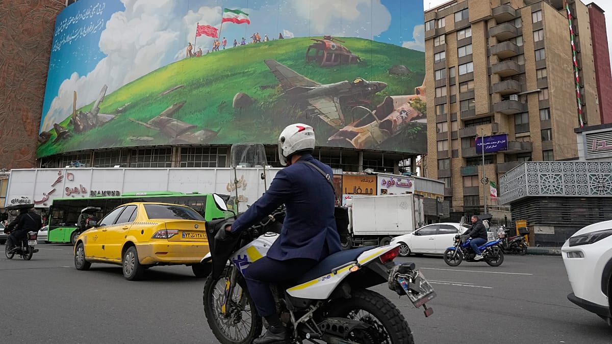 Irán ismét amerikai bázisok megtámadásával fenyeget, de jottányit sem enged a követeléseknek