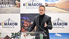 Szijjártó Péter külgazdasági és külügyminiszter beszédet mond a Nagyadózók Gyűlésén a komáromi Brigetio Öröksége Látogatóközpontban 2026. február 9-én