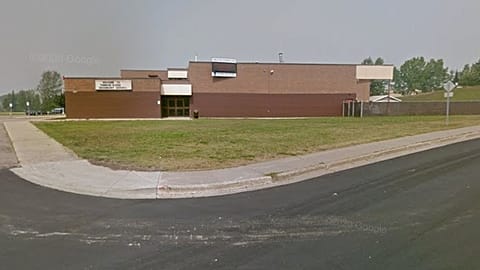 A Tumble Ridge-i középiskola a Google fotóján