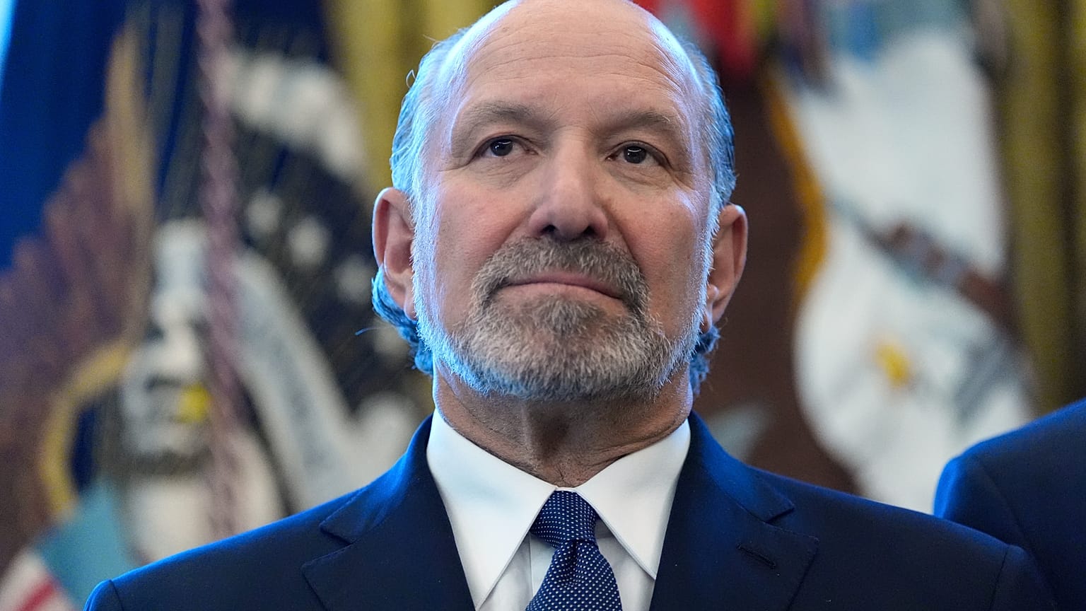 وزير التجارة هوارد لوتنيك يشارك في فعالية مع الرئيس ترامب في البيت الأبيض، 2 فبراير 2026.