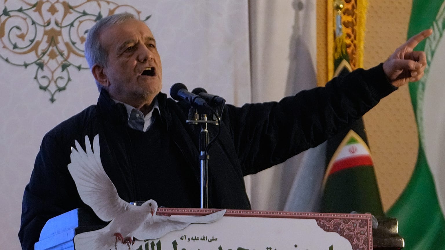 الرئيس الإيراني مسعود بزشكيان