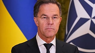 الأمين العام للناتو مارك روتة يحضر مؤتمرًا صحفيًا مشتركًا مع الرئيس الأوكراني فولوديمير زيلينسكي في كييف، أوكرانيا، يوم الثلاثاء 3 فبراير 2026. (تصوير: أسوشيتد برس)