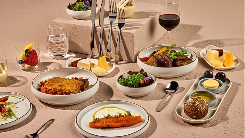 Business class meal service on LATAM