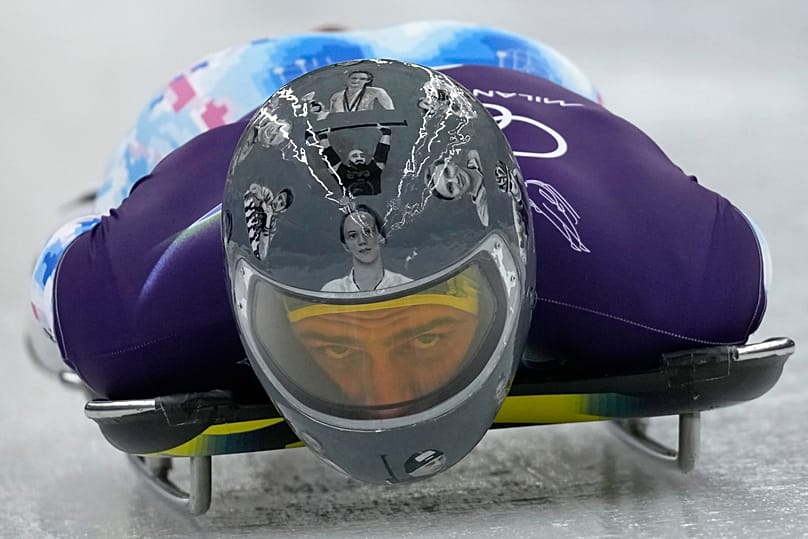 Az ukrán Vladyslav Heraskevych megkezdi a férfi skeleton edzést a 2026-os téli olimpián, Cortina d'Ampezzo-ban, Olaszországban, 2026. február 11-én