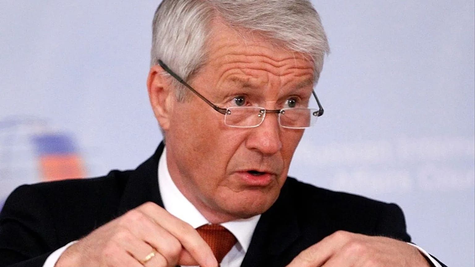 رئيس الوزراء النروجي السابق ثوربيورن ياغلاند