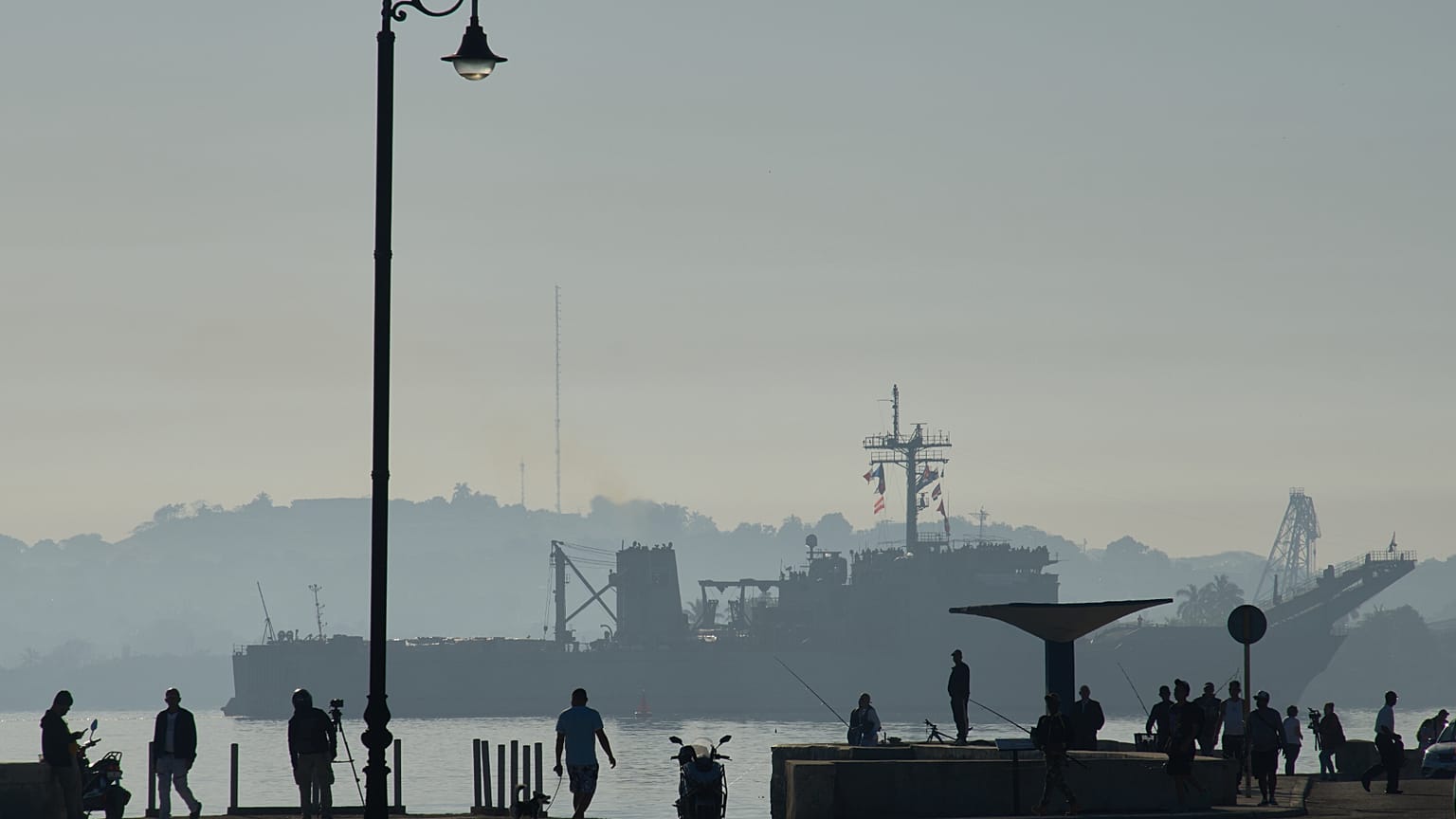 Πλοίο του Μεξικανικού ναυτικού προσεγγίζει τον Κόλπο της Κούβας στην Αβάνα