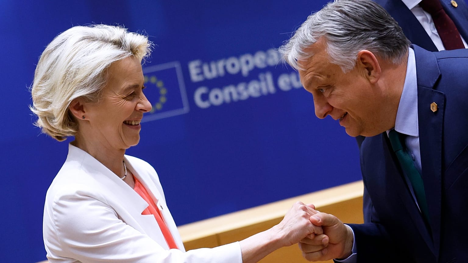 Ursula von der Leyen és Orbán Viktor