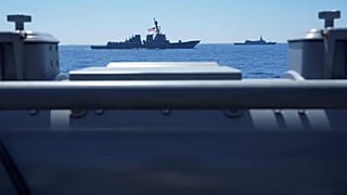 ABD ve Japonya savaş gemileri