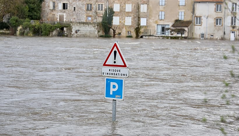 Video. Storm Nils caused deaths, major flooding and mass power cuts in ...
