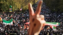 تصویری از تجمع ضد جمهوری اسلامی ایرانیان خارج از کشور