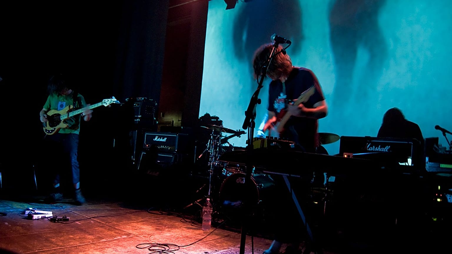 God is an Astronaut müzik grubunun bir sahnesi.