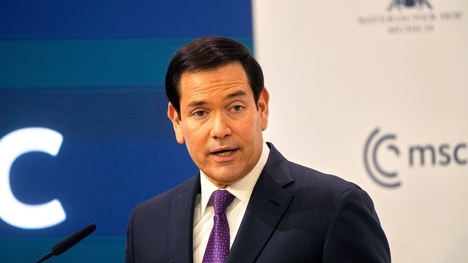 وزير الخارجية الأمريكي ماركو روبيو يتحدث خلال مؤتمر ميونيخ للأمن في ميونيخ، ألمانيا، يوم السبت 14 فبراير 2026. (تصوير: وكالة أسوشيتد برس / مايكل بروبست)