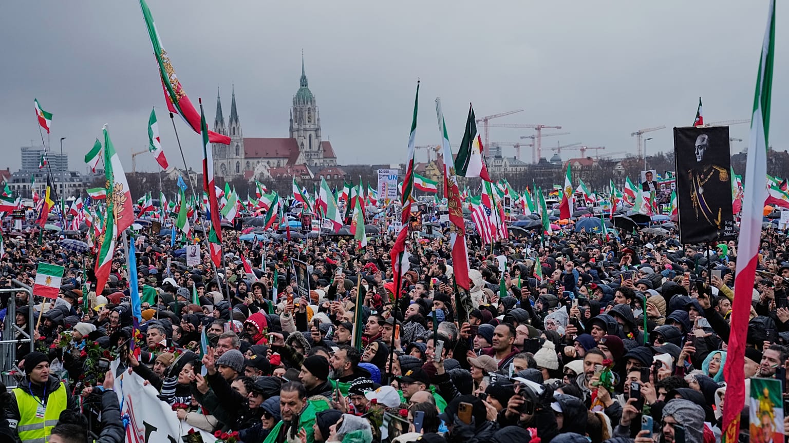 Μεγάλη διαδήλωση στο Μόναχο κατά του καθεστώτος της Τεχεράνης