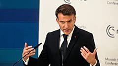 Ο Γάλλος πρόεδρος Εμανουέλ Μακρόν μιλάει σε συνεδρίαση της Διάσκεψης του Μονάχου για την Ασφάλεια στη Γερμανία, την Παρασκευή 13 Φεβρουαρίου 2026.