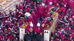 Drei Tage Orangen-Schlacht: In Ivrea verwandeln sich die Straßen in eine Karnevalsrevolte
