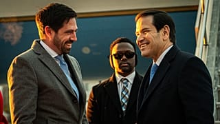 Magyar Levente külügyi államtitkár és Marco Rubio amerikai külügyminiszter a Liszt Ferenc Nemzetközi Repülőtéren 2026. február 15-én